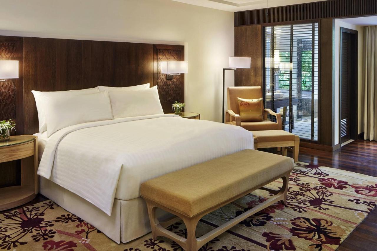 Mulu Marriott Resort Exterior photo