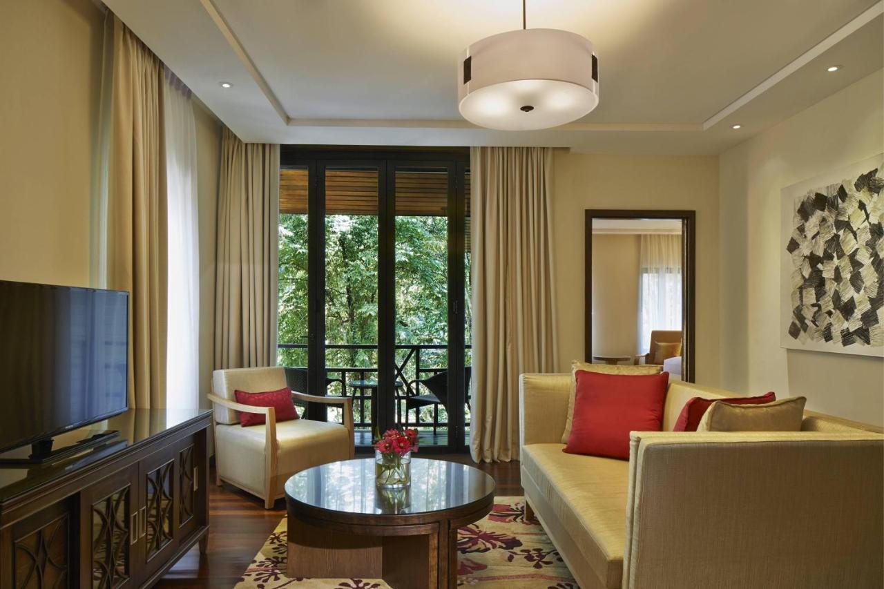 Mulu Marriott Resort Exterior photo