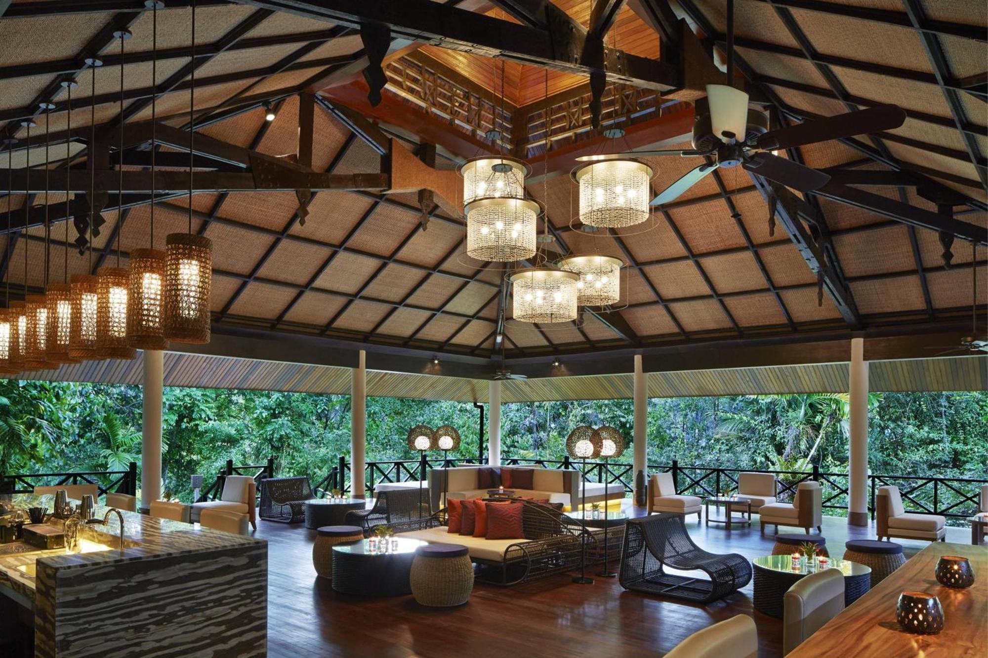 Mulu Marriott Resort Exterior photo