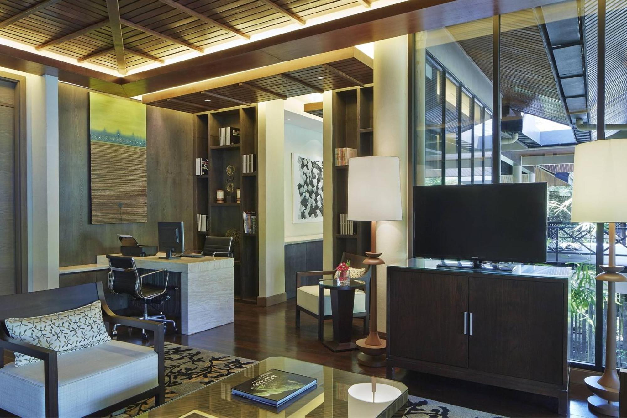 Mulu Marriott Resort Exterior photo