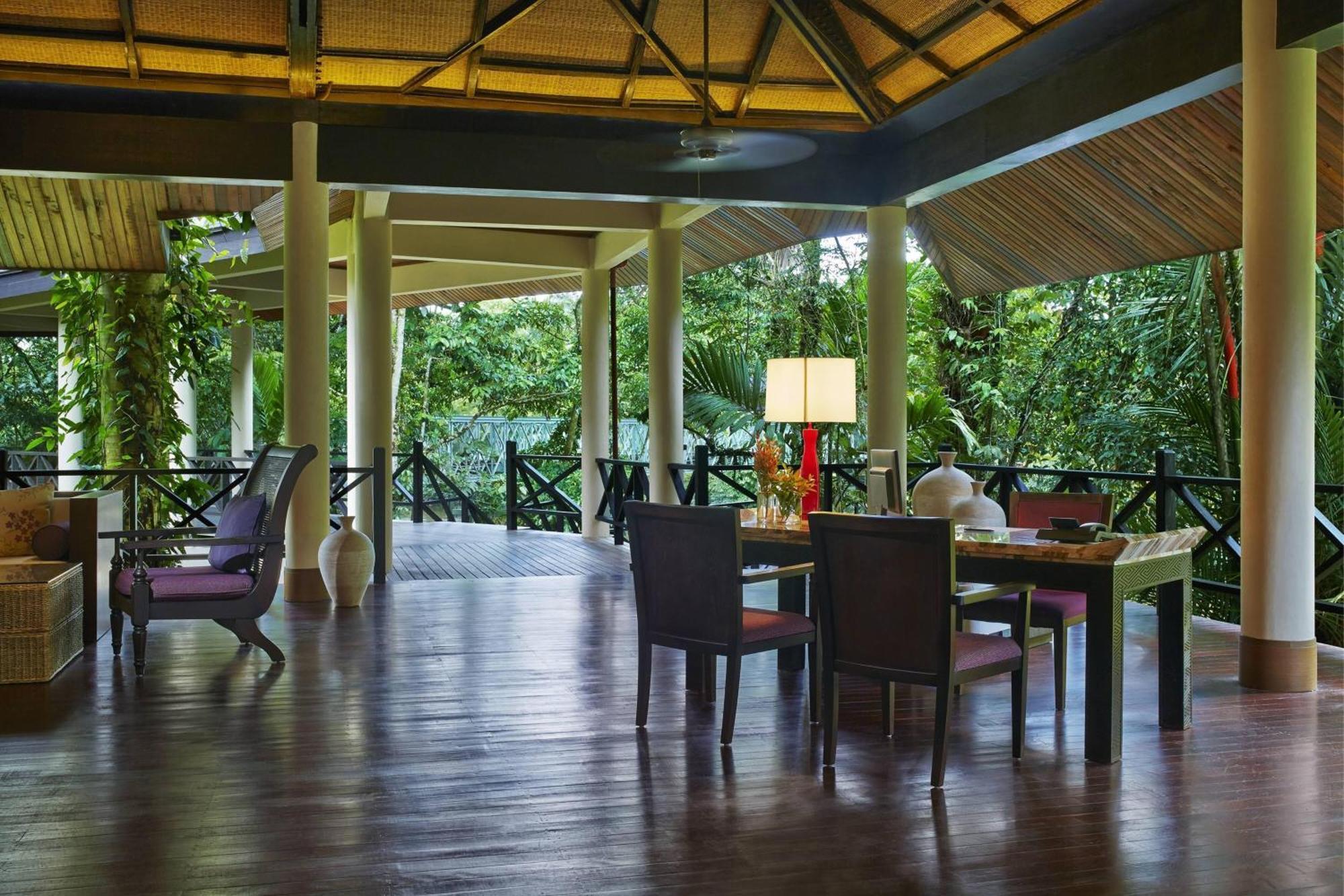 Mulu Marriott Resort Exterior photo