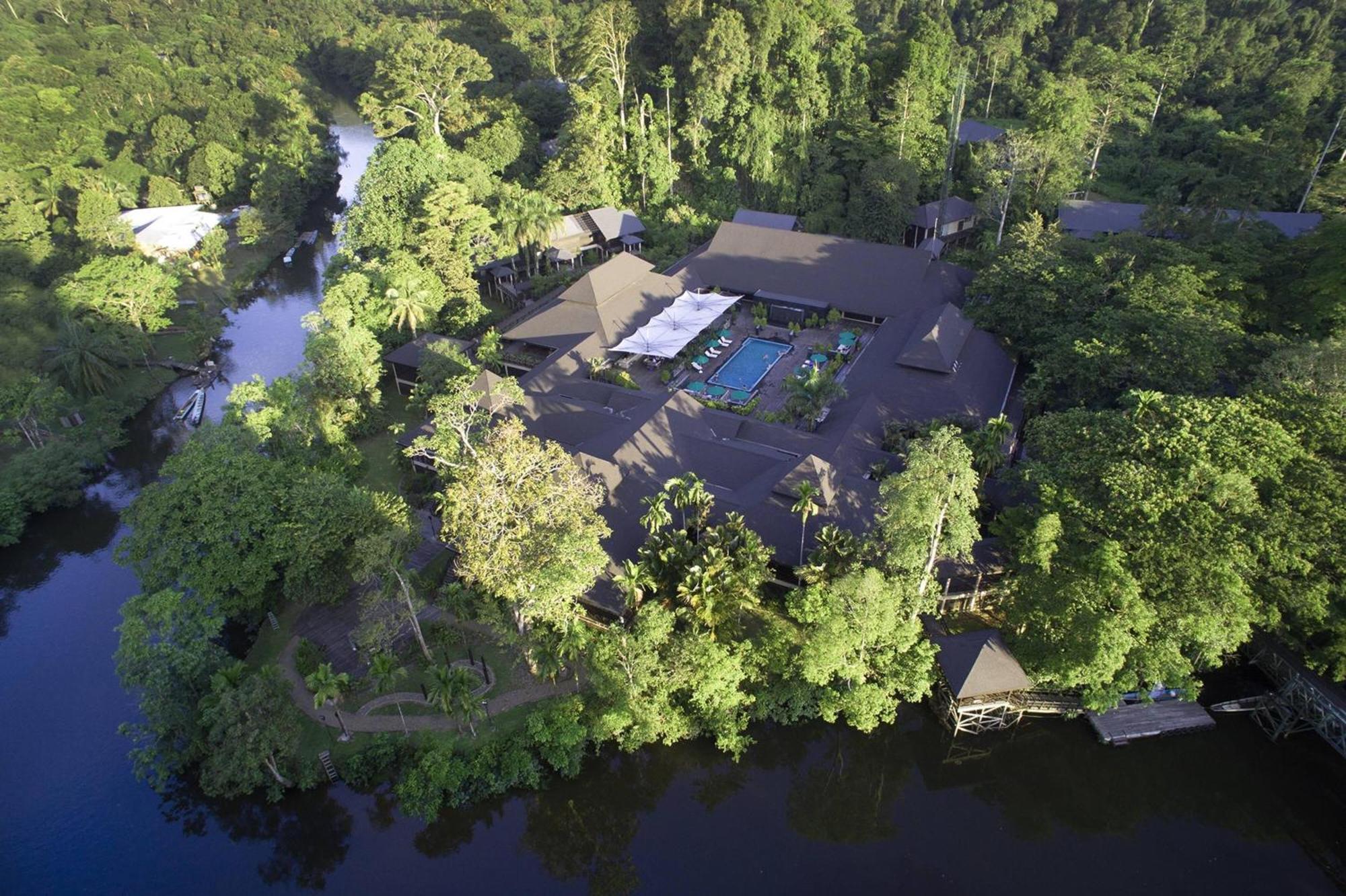 Mulu Marriott Resort Exterior photo