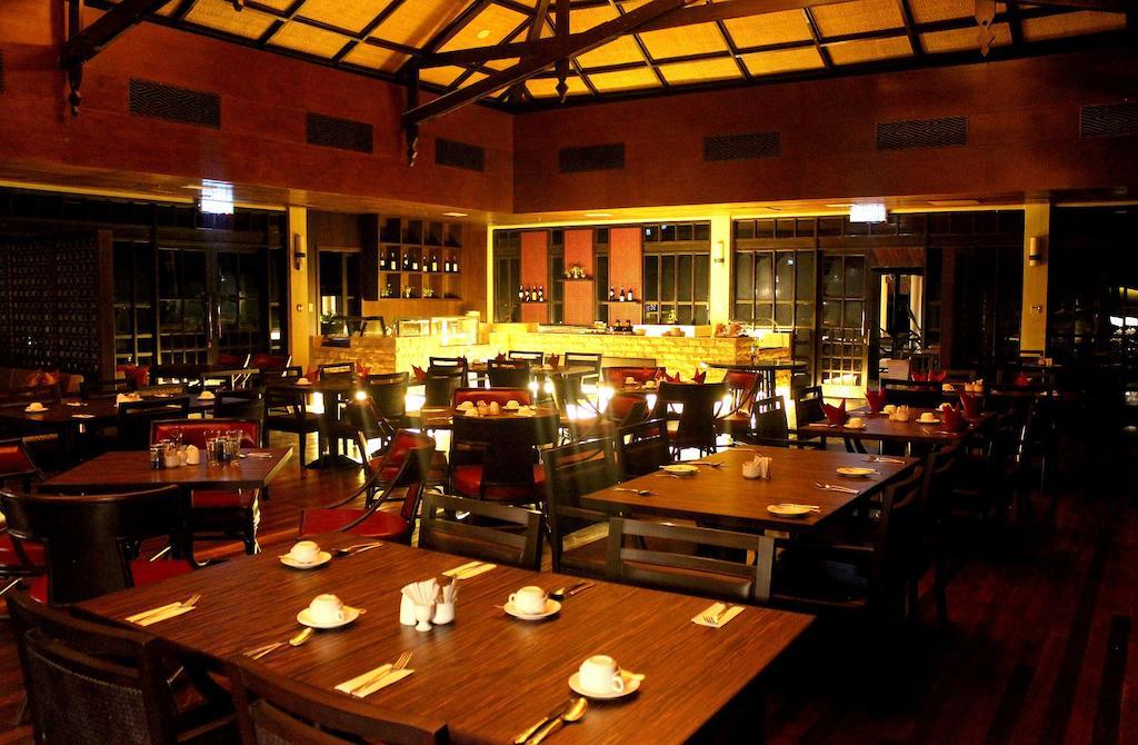 Mulu Marriott Resort Exterior photo