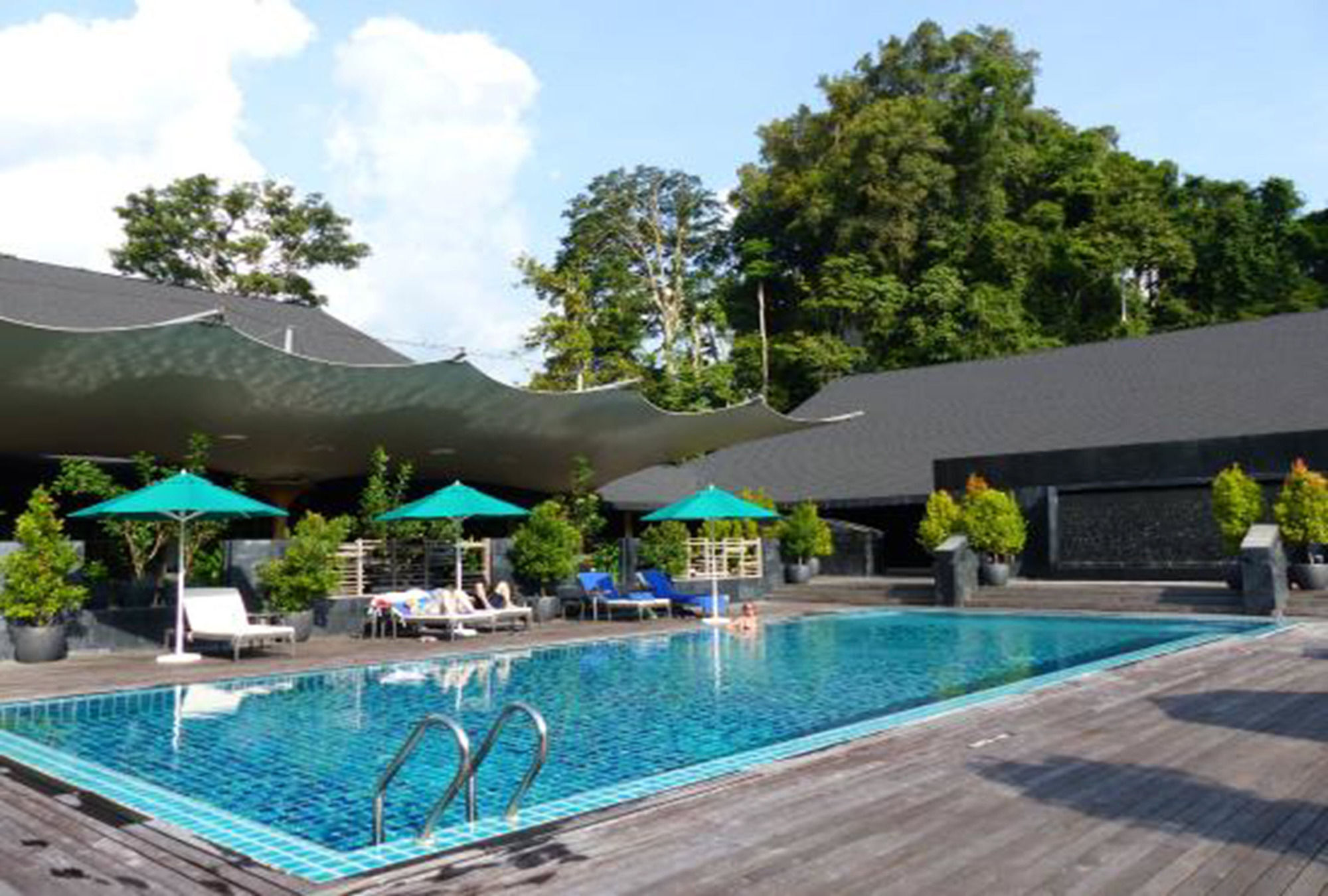 Mulu Marriott Resort Exterior photo