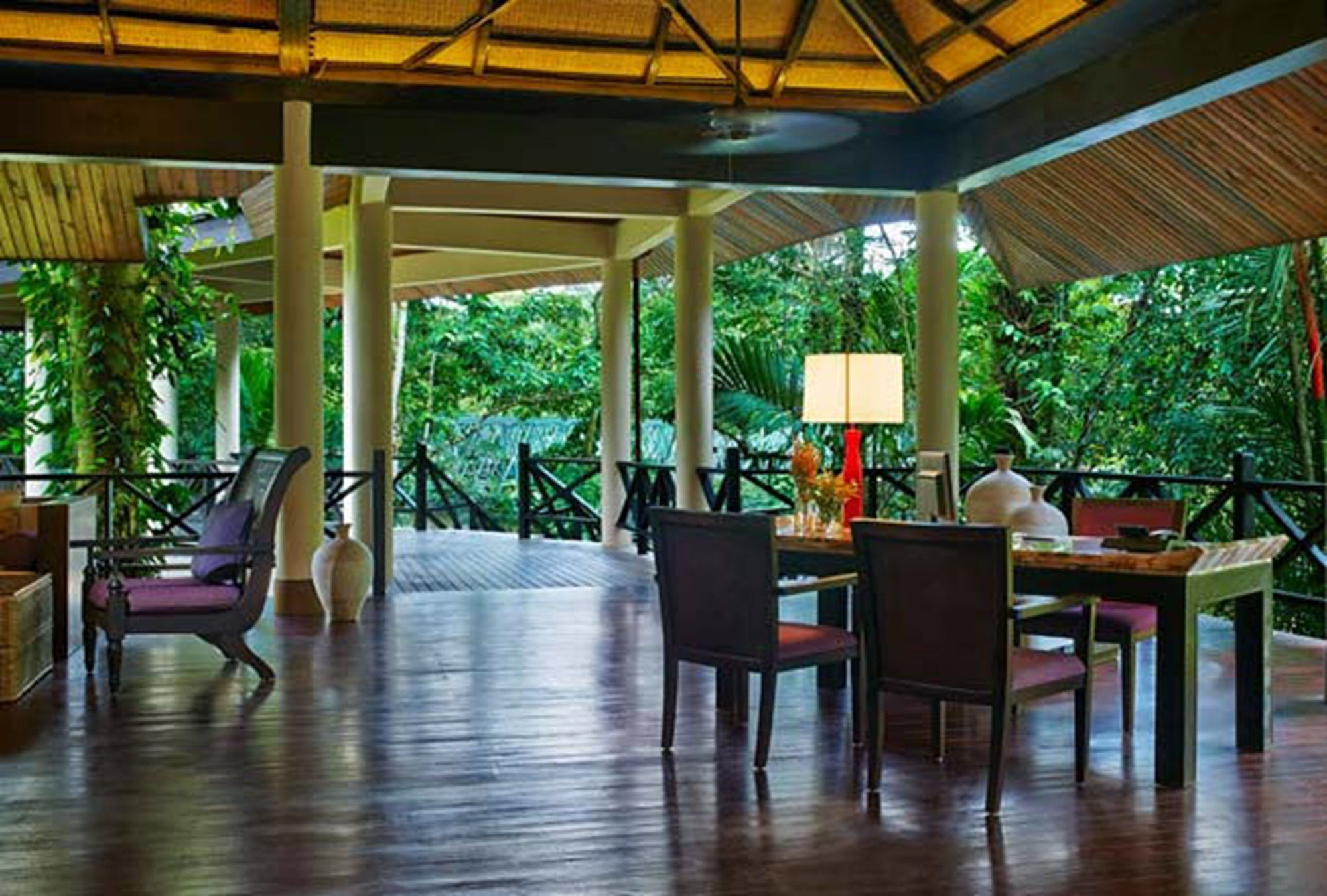 Mulu Marriott Resort Exterior photo